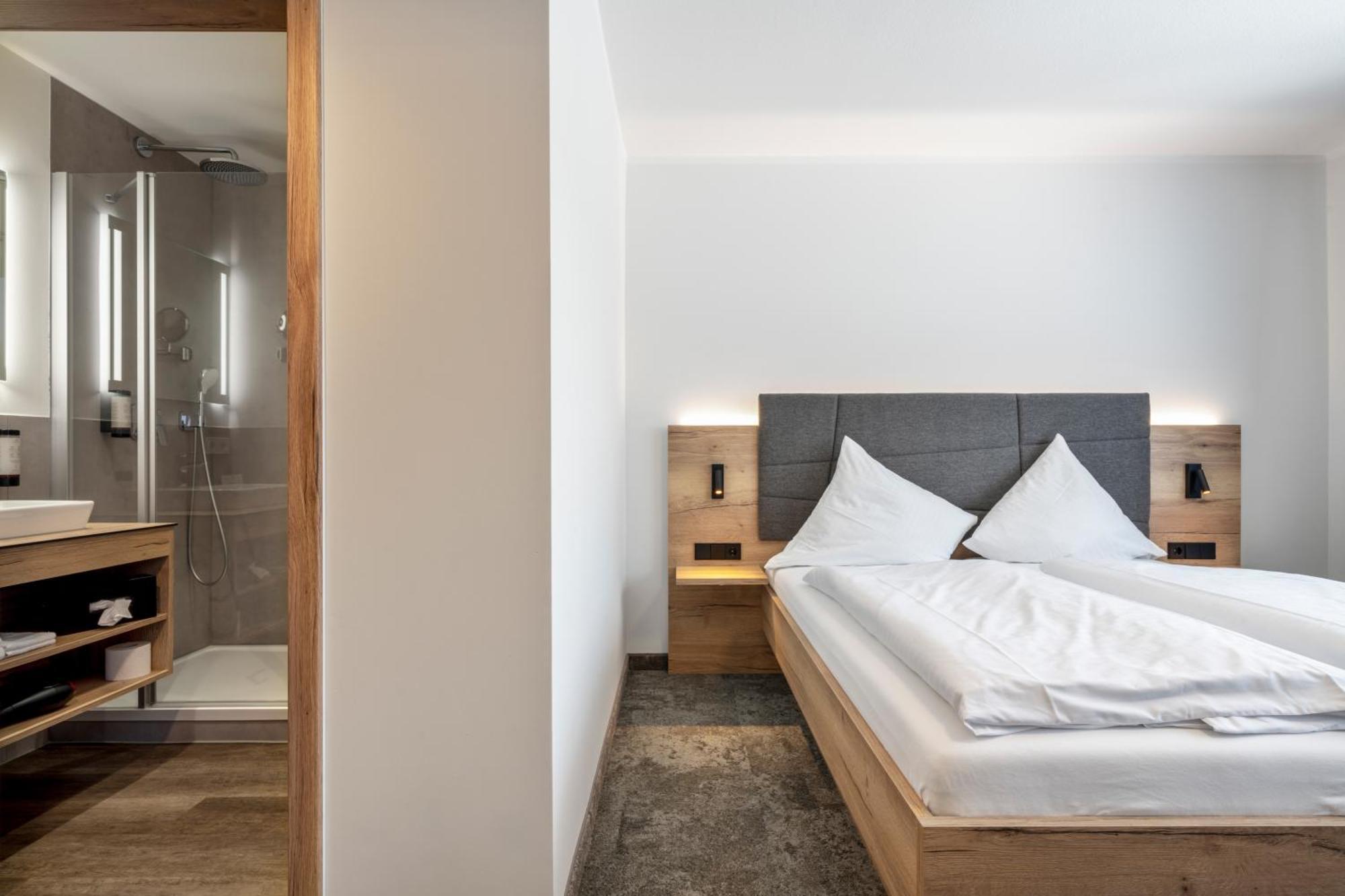 Koepfers Steinbuck Hotel Bischoffingen Kültér fotó